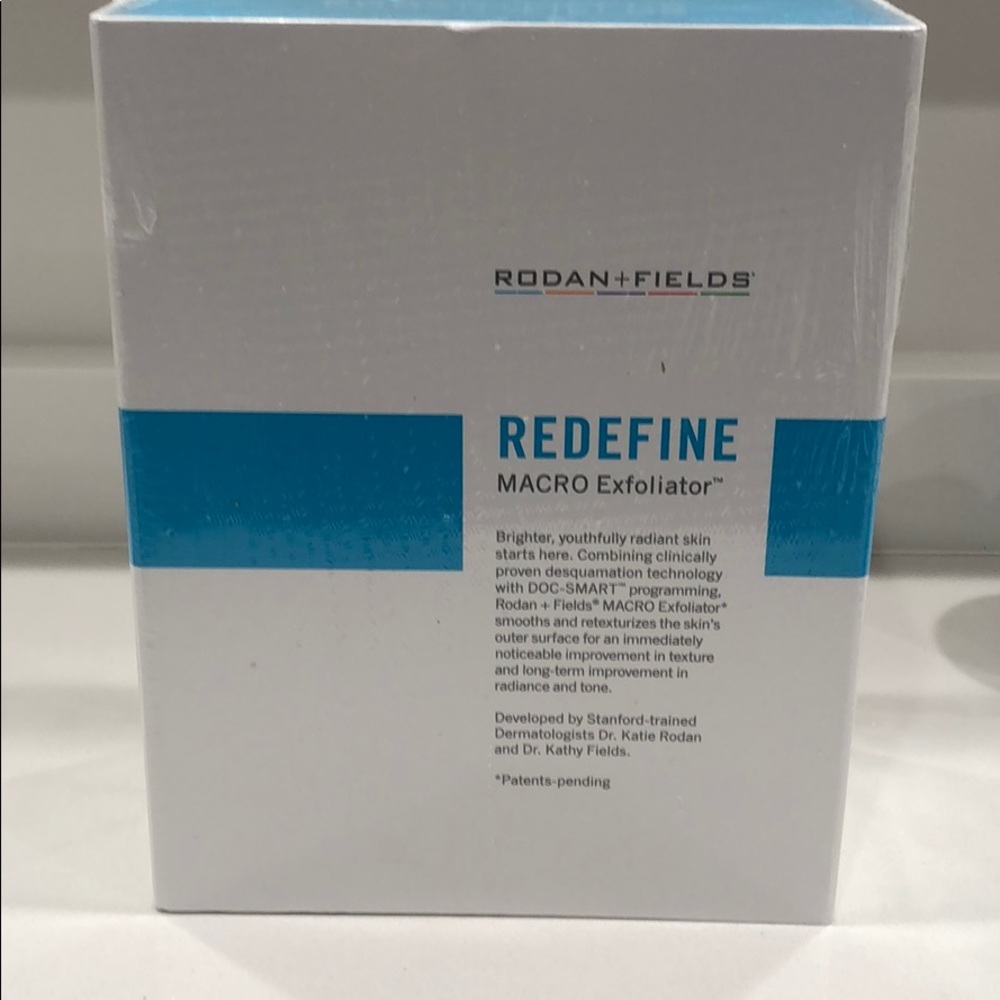 MACRO Exfoliator - Rodan + Fields